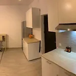 Апартаменти Retreat Luxury Near Presidential Palace